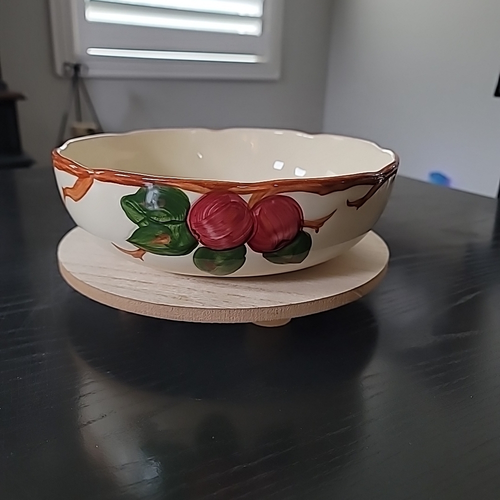 Vintage Franciscan Earthenware Apple 8" Serving Bowl